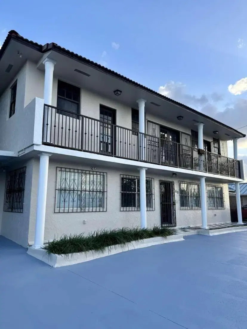 Picture of 760 SE 5Th Pl, Hialeah FL 33010