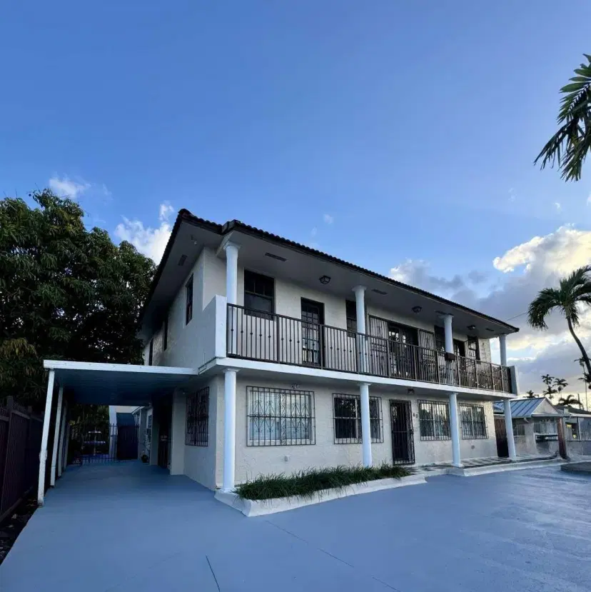 Picture of 760 SE 5Th Pl, Hialeah FL 33010