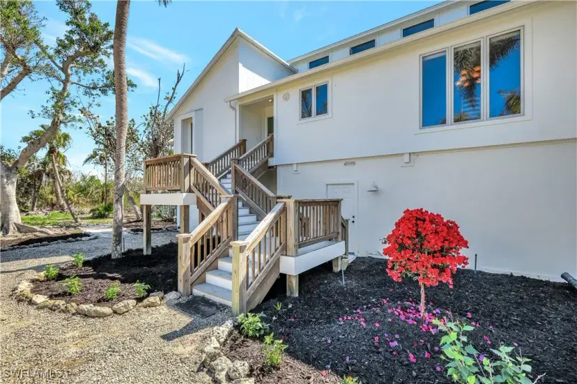 Picture of 3000 Turtle Gait Ln, Sanibel FL 33957