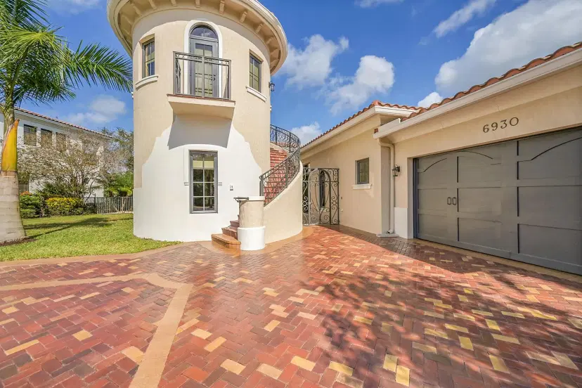 Picture of 6930 Long Leaf Drive, Parkland FL 33076