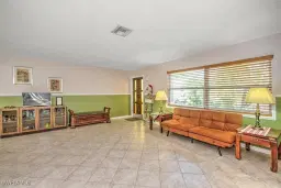 Picture of 68 Cardinal Dr, North Fort Myers, FL 33917