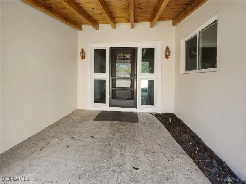 Picture of 1348 Woodmere Ln, Fort Myers FL 33919