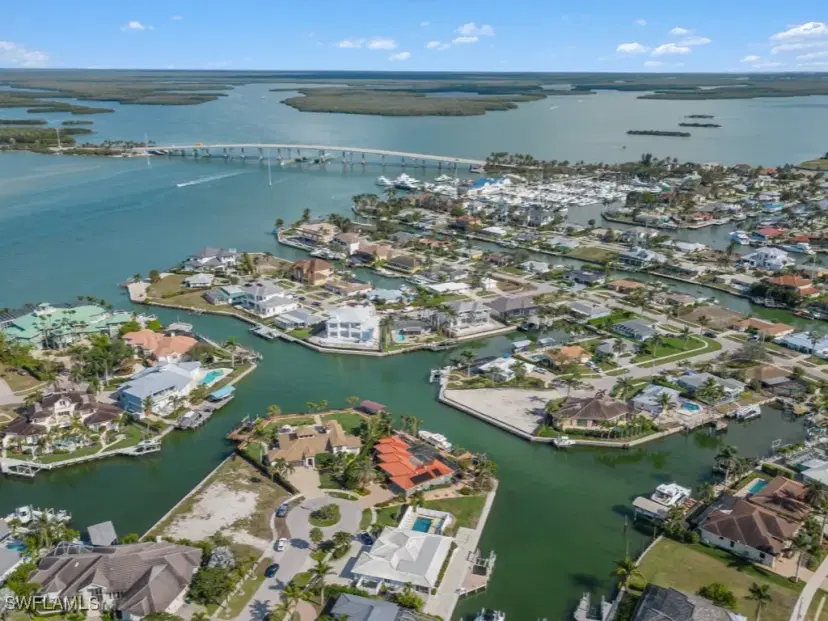 Picture of 916 Sundrop Ct, Marco Island FL 34145