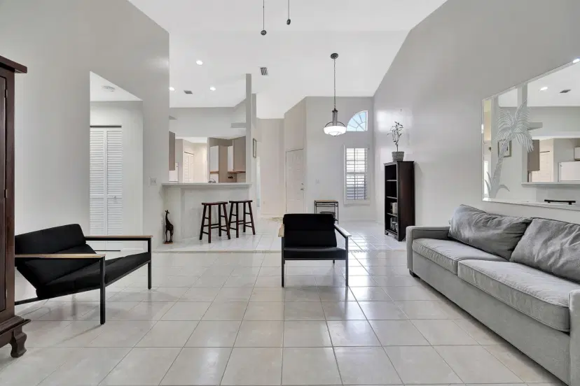 Picture of 202 Muirfield Court E, Jupiter FL 33458