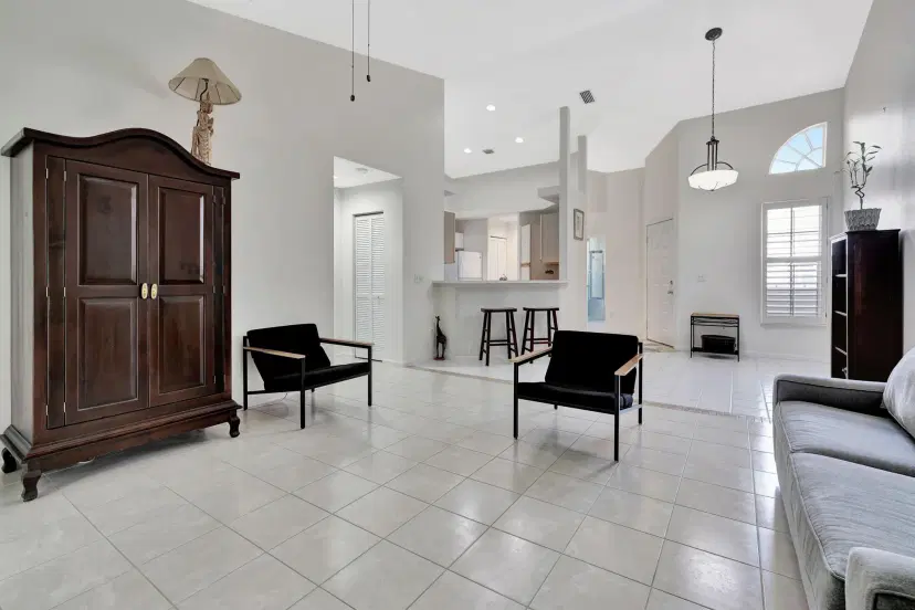 Picture of 202 Muirfield Court E, Jupiter FL 33458