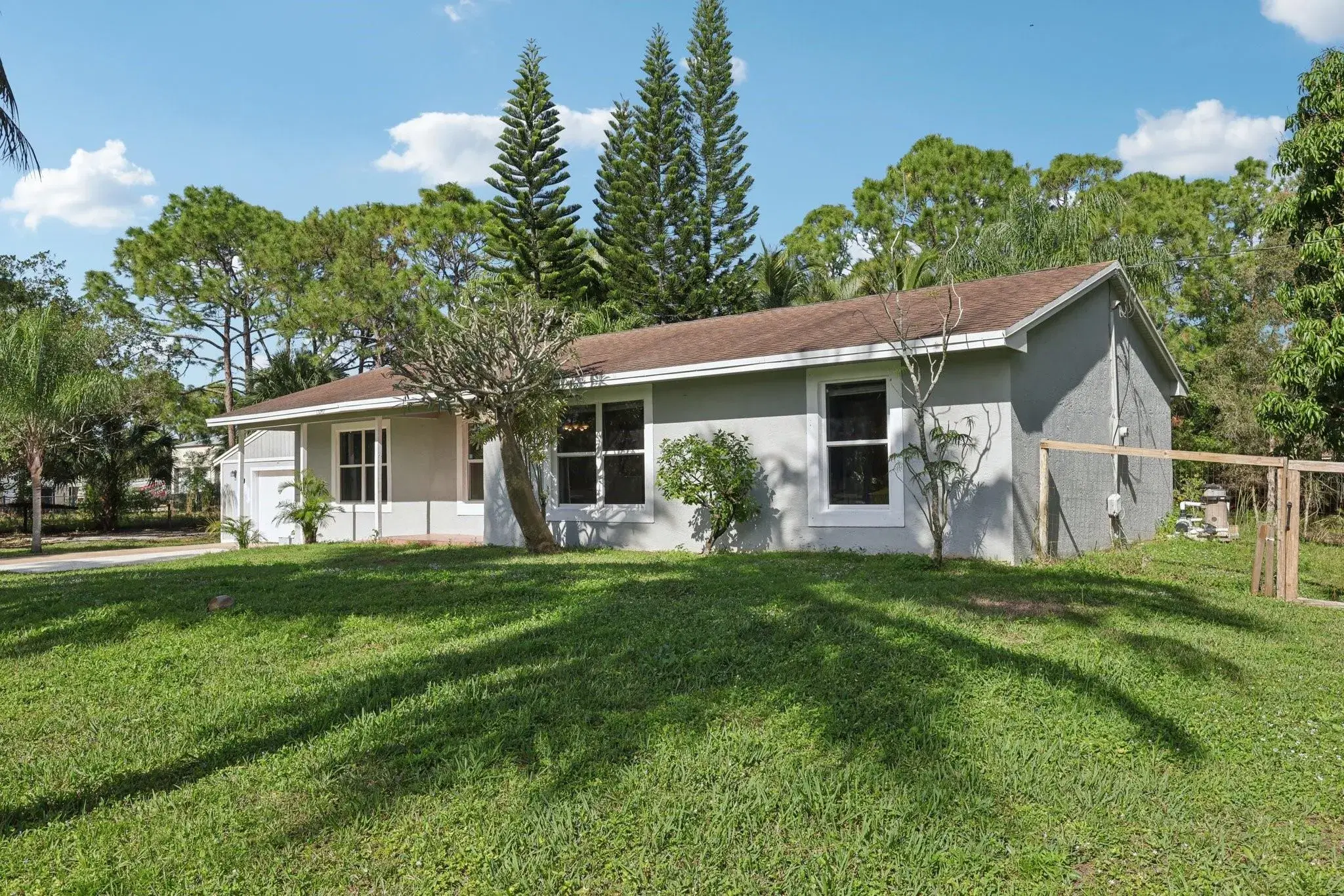 Picture of 15249 75Th Ln, Loxahatchee, FL 33470