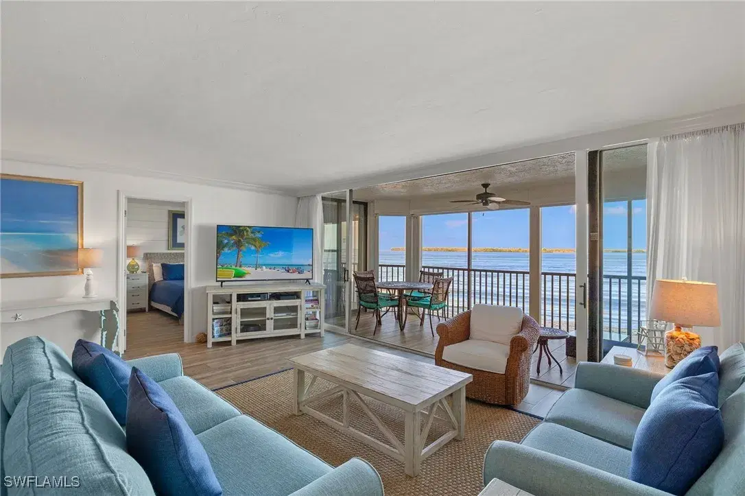 Picture of 17170 Harbour Point Dr 105, Fort Myers, FL 33908