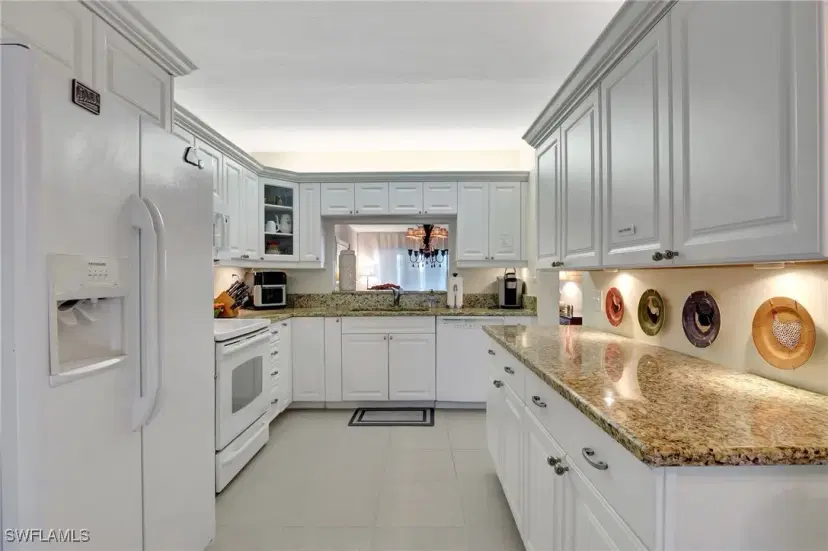 Picture of 1818 Kings Lake Blvd 103, Naples FL 34112