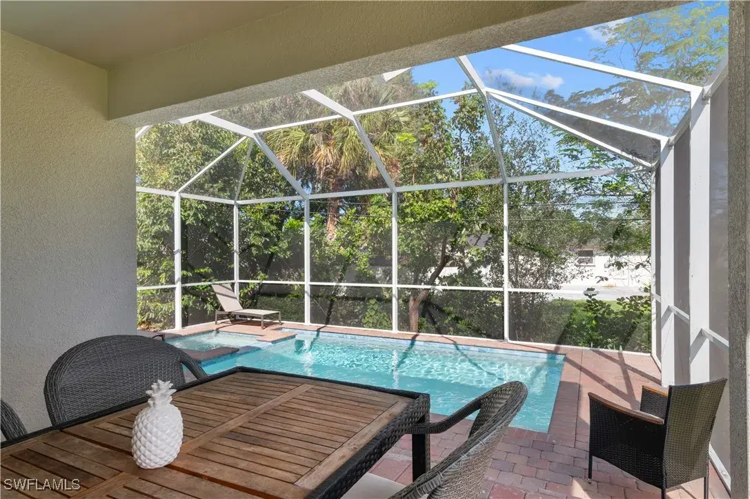 Picture of 4320 Little Hickory Rd, Bonita Springs, FL 34134