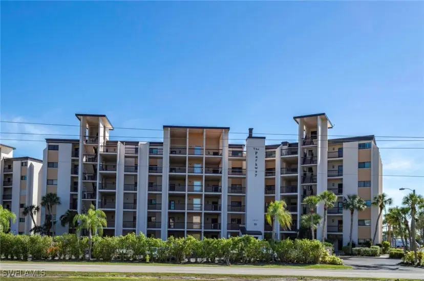 Picture of 3462 Hancock Bridge Pkwy 233, North Fort Myers FL 33903