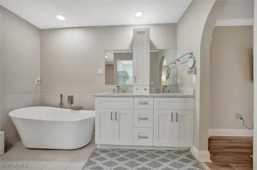 Picture of 16850 Fox Den, Fort Myers FL 33908