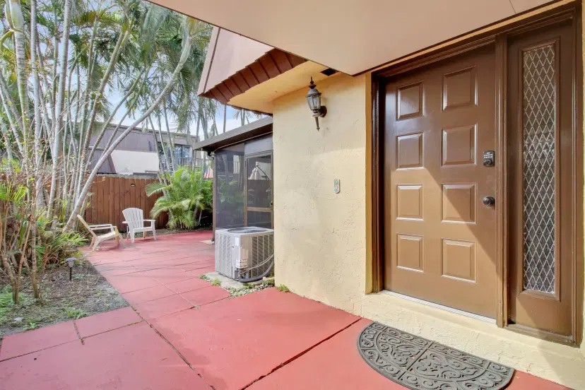 Picture of 3518 Gardens East Drive B, Palm Beach Gardens FL 33410
