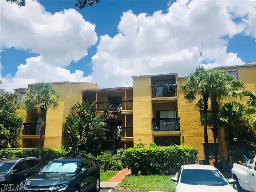 Picture of 2845 Winkler Ave 307, Fort Myers FL 33916