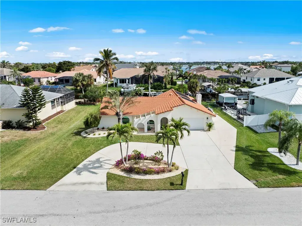 Picture of 17635 E Boat Club Dr, Fort Myers, FL 33908