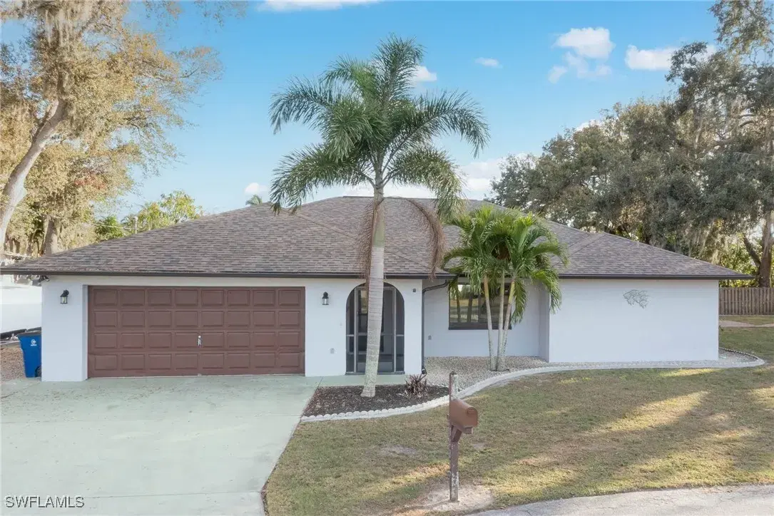 Picture of 14807 Riverview Ct, Fort Myers, FL 33905