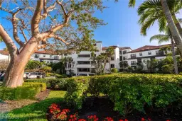 Picture of 304 La Peninsula Blvd 304, Naples, FL 34113