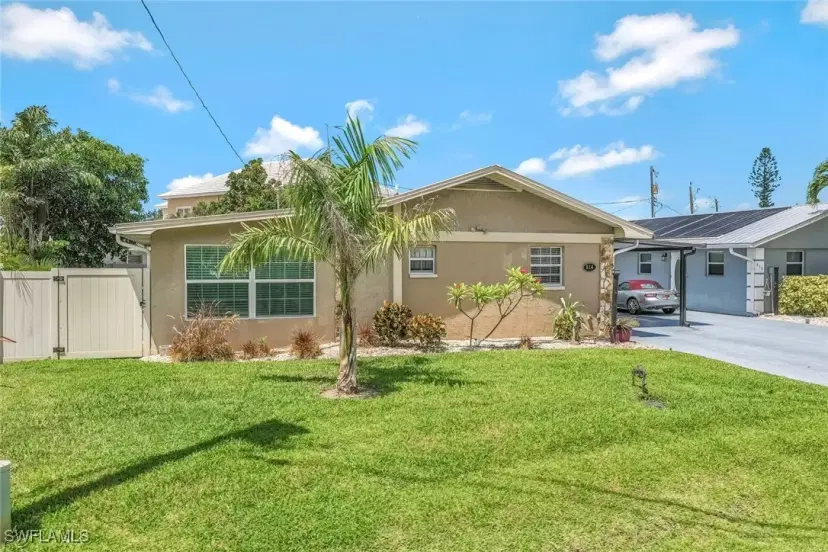 Picture of 814 107Th Ave N, Naples FL 34108