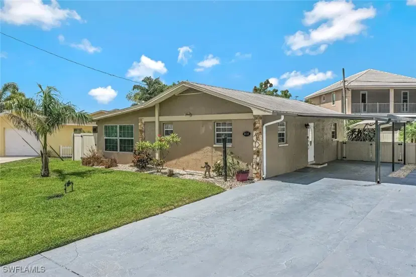 Picture of 814 107Th Ave N, Naples FL 34108