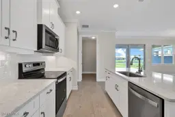 Picture of 28028 Sanibel Sands St, Bonita Springs, FL 34135