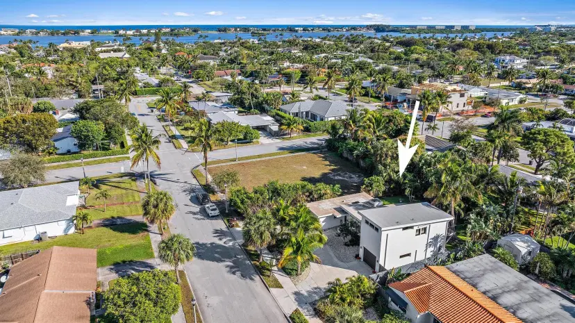 Picture of 330 Franklin Road, West Palm Beach FL 33405