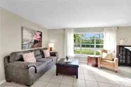 Picture of 19541 Oak Forest Dr, Fort Myers, FL 33967