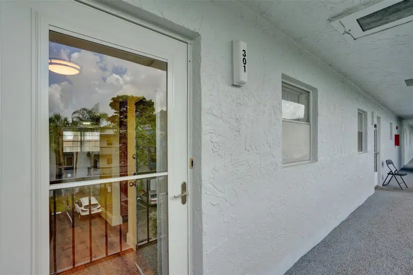 Picture of 3080 Holiday Springs Blvd 301, Margate FL 33063