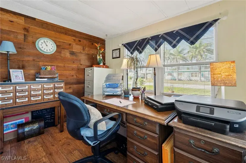 Picture of 190 Grassy Key Ln 31, Naples FL 34114