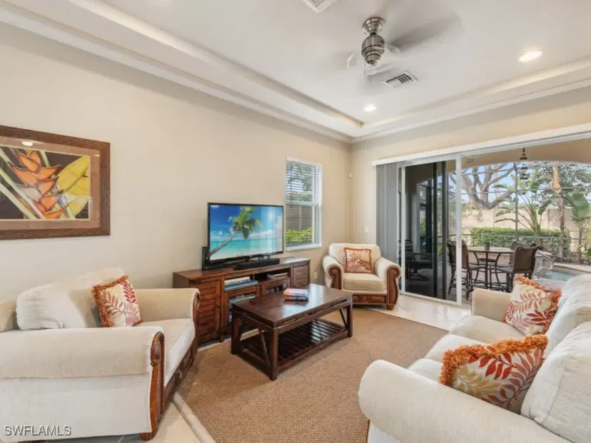 Picture of 5705 Mango Cir, Naples FL 34110