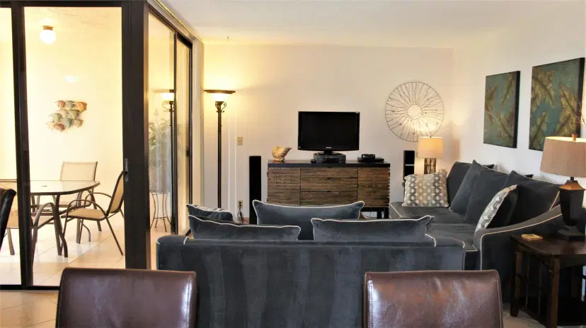 Picture of 500 Egret Circle 8203, Delray Beach FL 33444