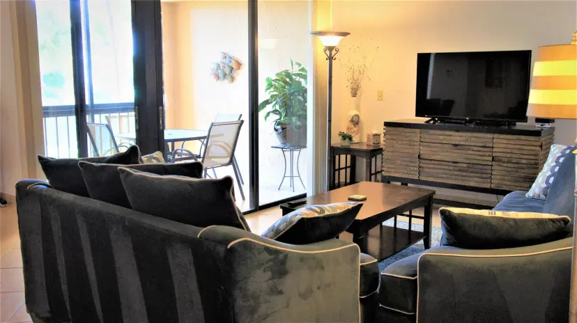 Picture of 500 Egret Circle 8203, Delray Beach FL 33444