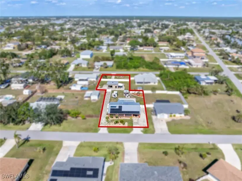 Picture of 530 Lakemont Ave Nw, Port Charlotte FL 33952