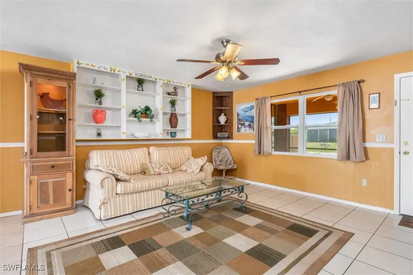 Picture of 530 Lakemont Ave Nw, Port Charlotte FL 33952