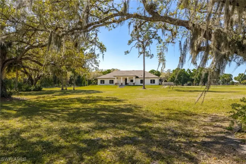 Picture of 5535 County Road 78, Labelle FL 33935