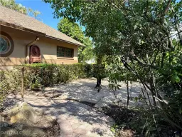 Picture of 1108 Forest Lakes Blvd, Naples, FL 34105