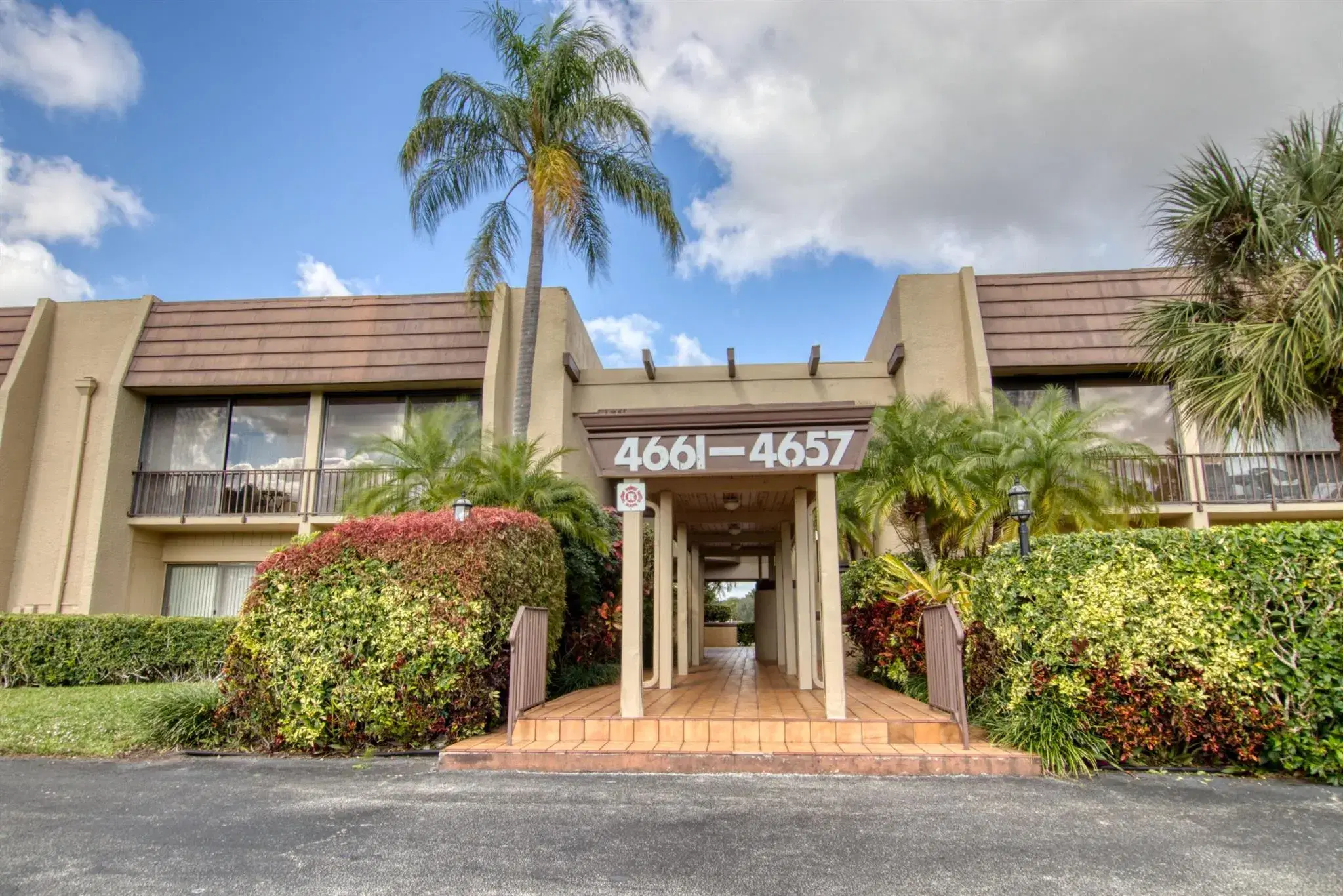 Picture of 4661 Fountains Drive S 109, Lake Worth, FL 33467