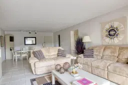Picture of 4661 Fountains Drive S 109, Lake Worth, FL 33467