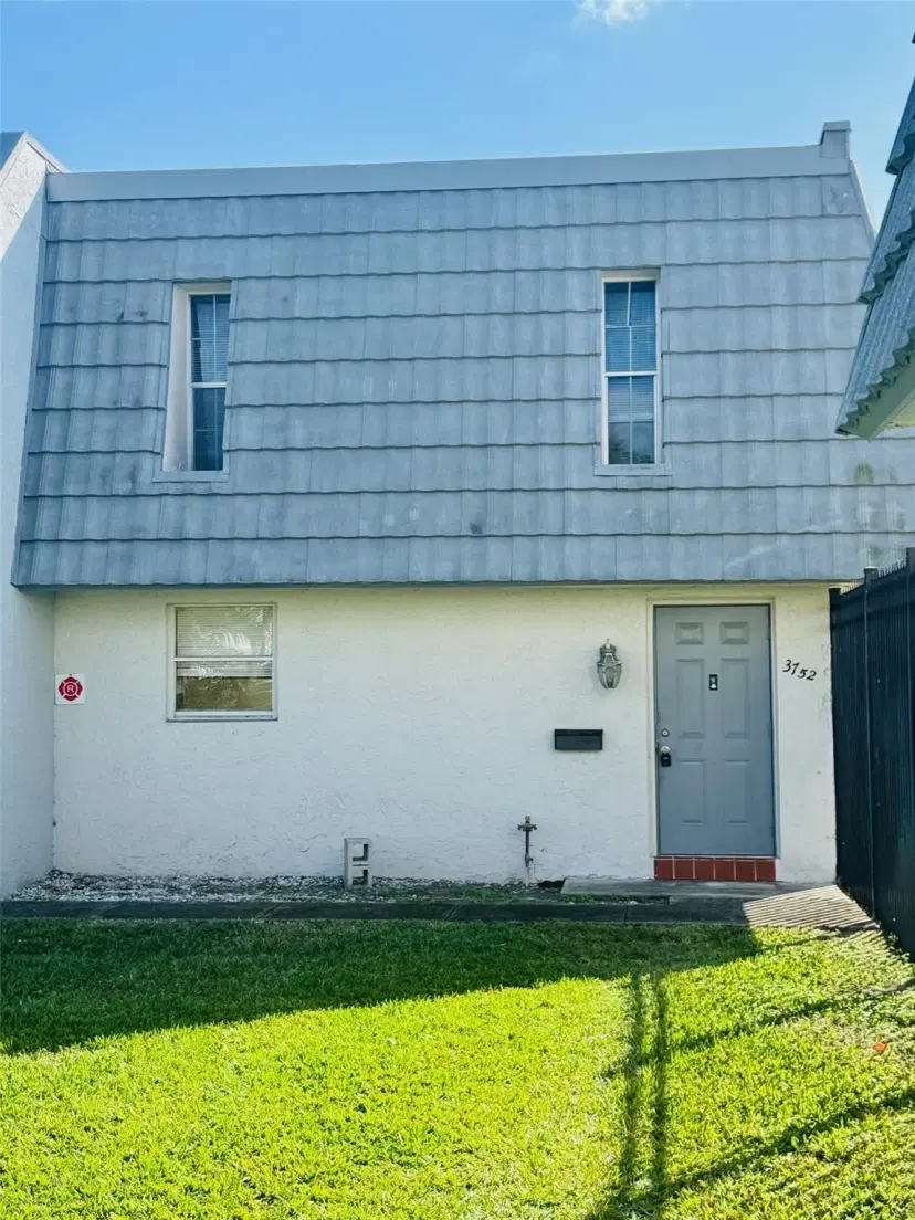 Picture of 3752 NW 21St St 201, Lauderdale Lakes FL 33311