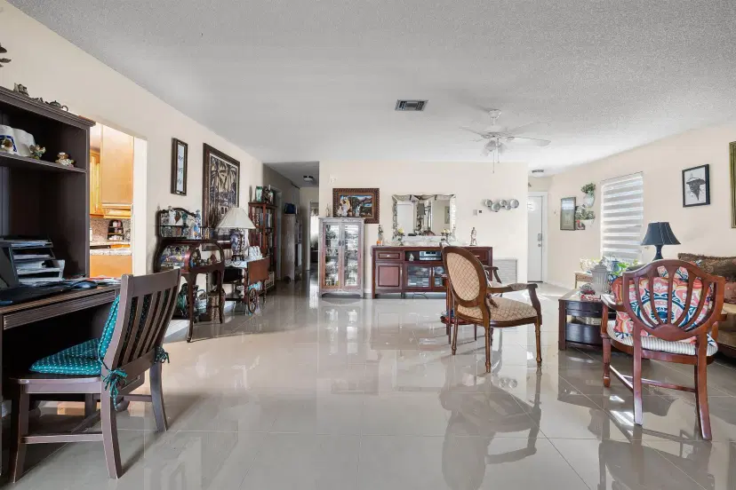 Picture of 2886 Fernley Drive E 5, West Palm Beach FL 33415
