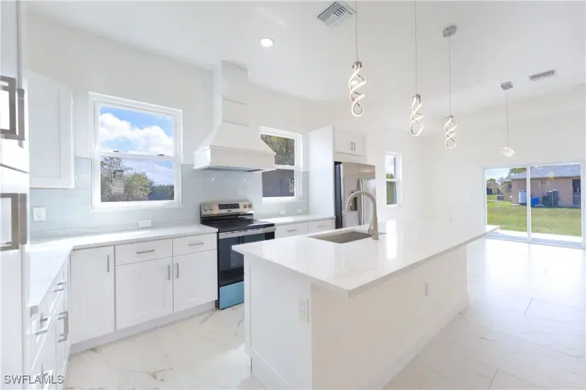 Picture of 2561 Sunniland Blvd, Lehigh Acres FL 33971