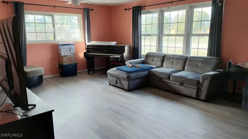 Picture of 1907 Longfellow Dr, North Fort Myers FL 33903
