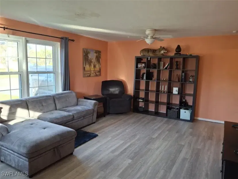 Picture of 1907 Longfellow Dr, North Fort Myers FL 33903