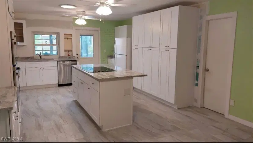 Picture of 1907 Longfellow Dr, North Fort Myers FL 33903