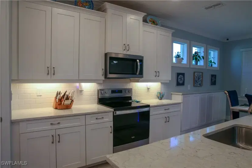Picture of 440 Polihale Way, Naples FL 34114