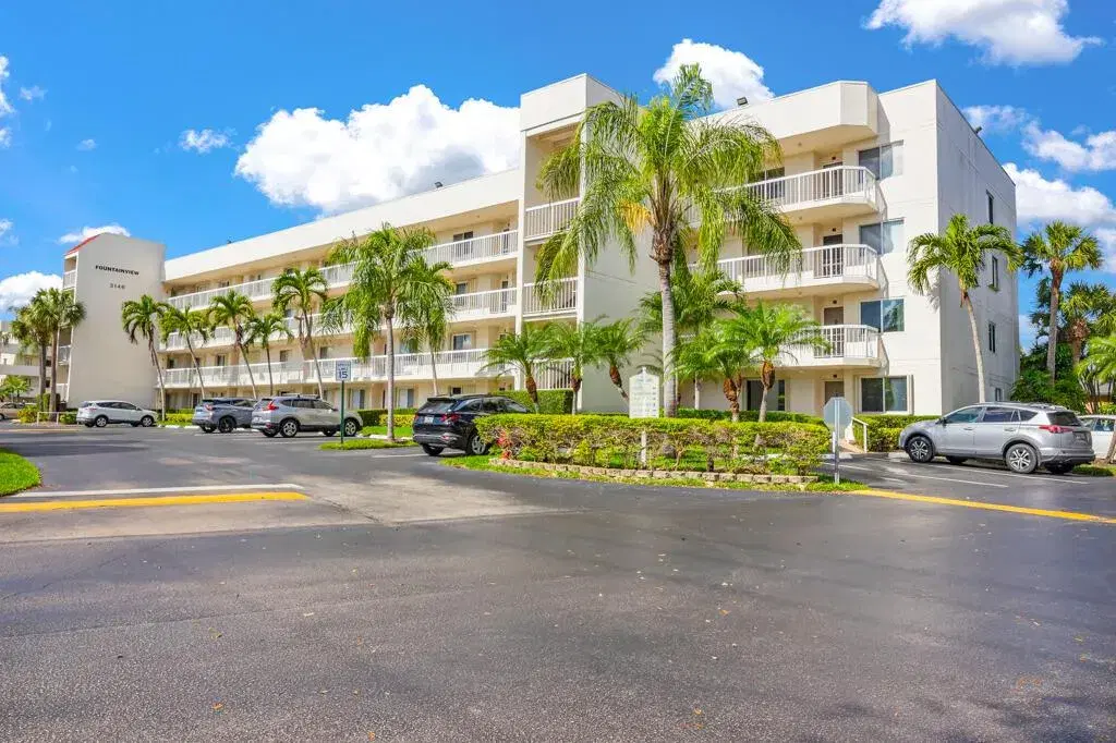 Picture of 3146 Via Poinciana 315, Lake Worth, FL 33467