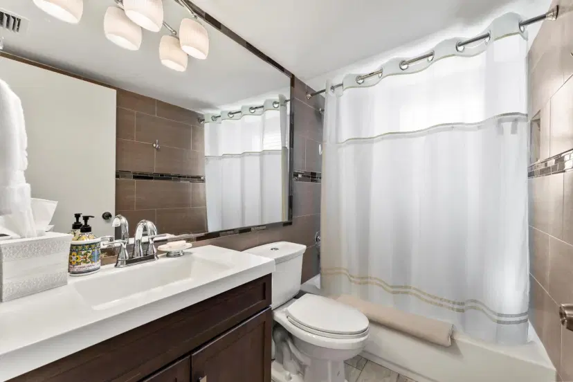 Picture of 6650 S Oriole Boulevard 1080, Delray Beach FL 33446
