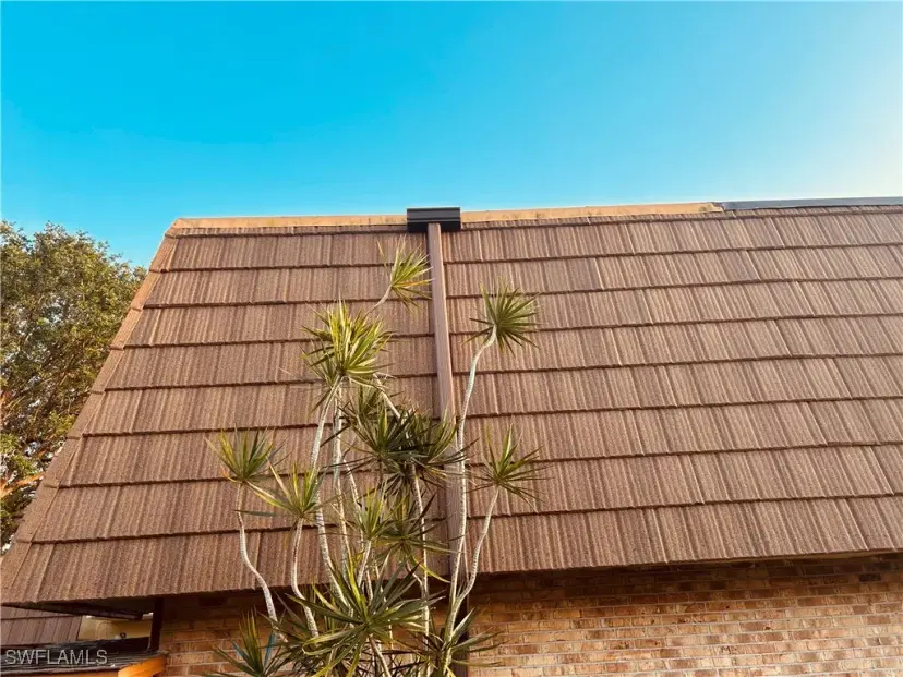 Picture of 1667 Park Meadows Dr 2, Fort Myers FL 33907