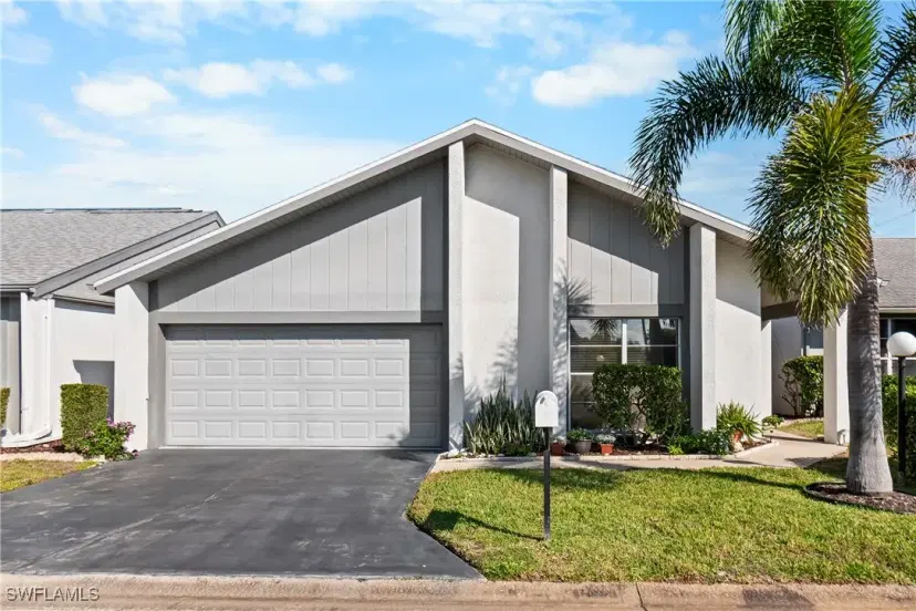Picture of 9817 Maplecrest Cir, Lehigh Acres FL 33936