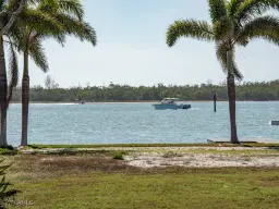 Picture of 161 Tahiti Cir, Naples, FL 34113