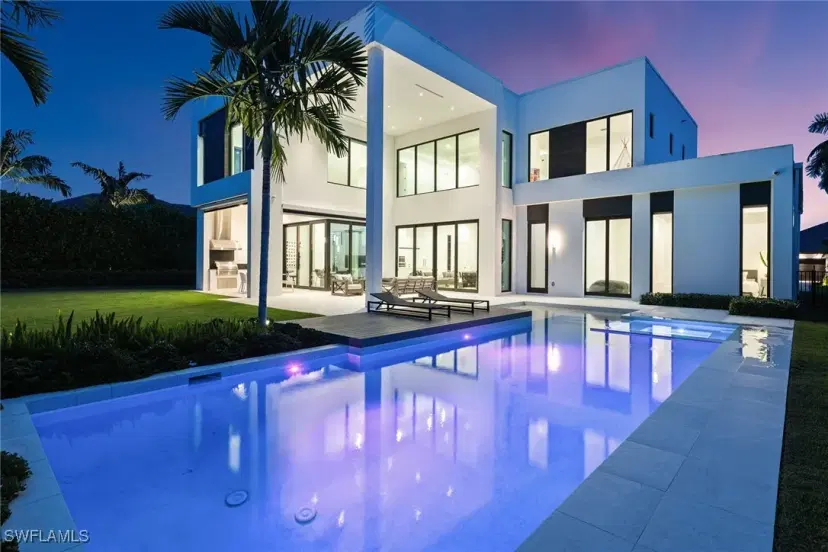 Picture of 641 Starboard Dr, Naples FL 34103