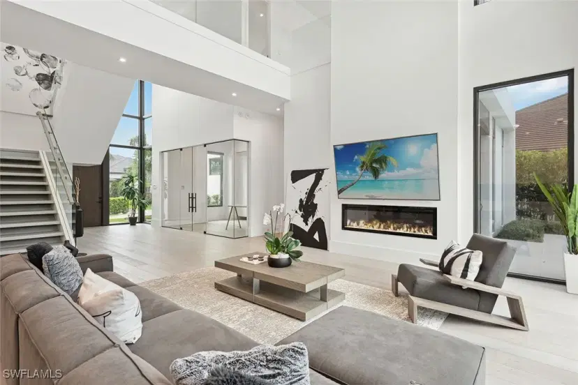 Picture of 641 Starboard Dr, Naples FL 34103